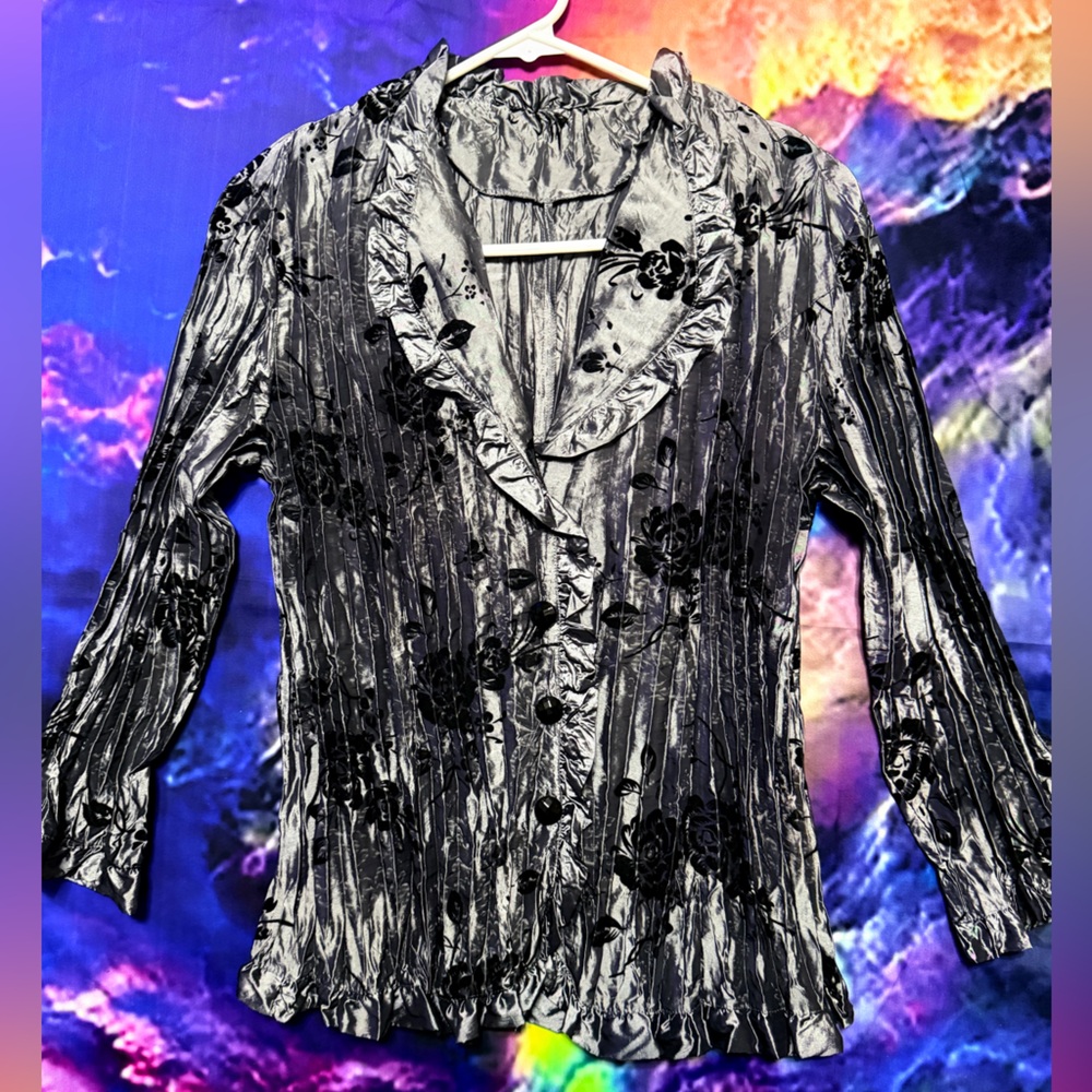 Vintage Silver and Black Floral Blouse Accordion pleated Metallic